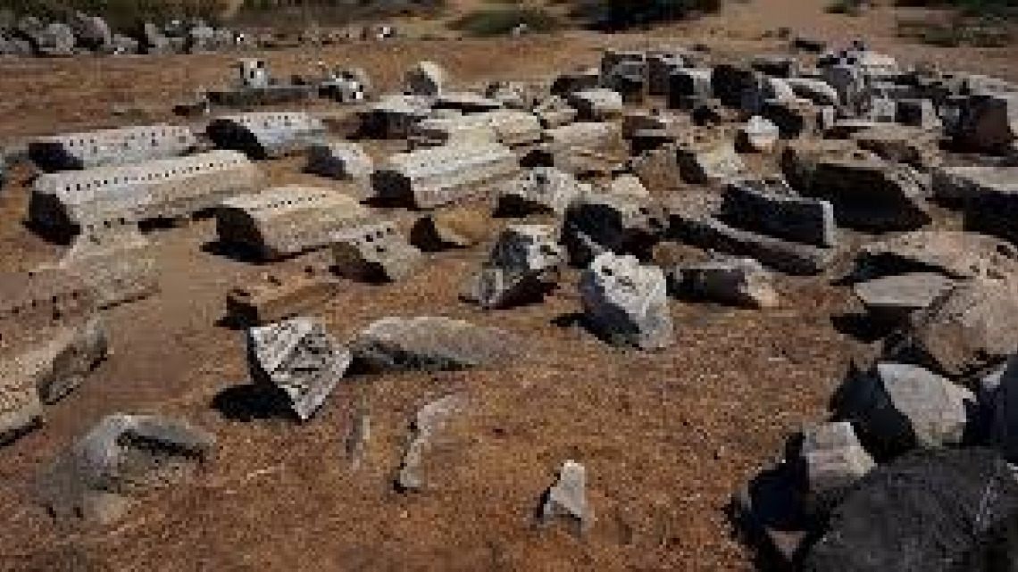 בין מקרא לארכיאולוגיה